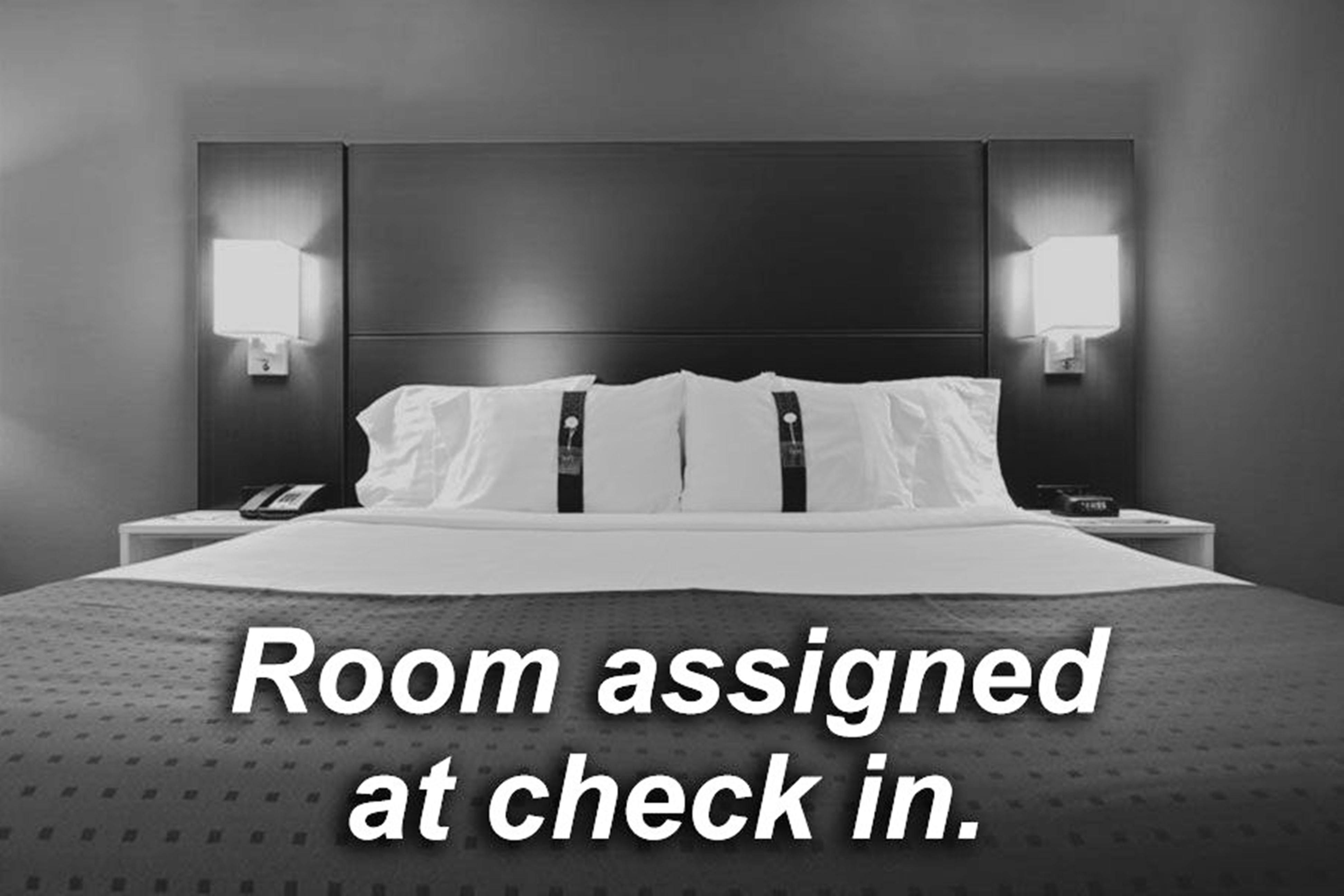 Holiday Inn Express & Suites Oshawa Downtown - Toronto Area By Ihg Esterno foto