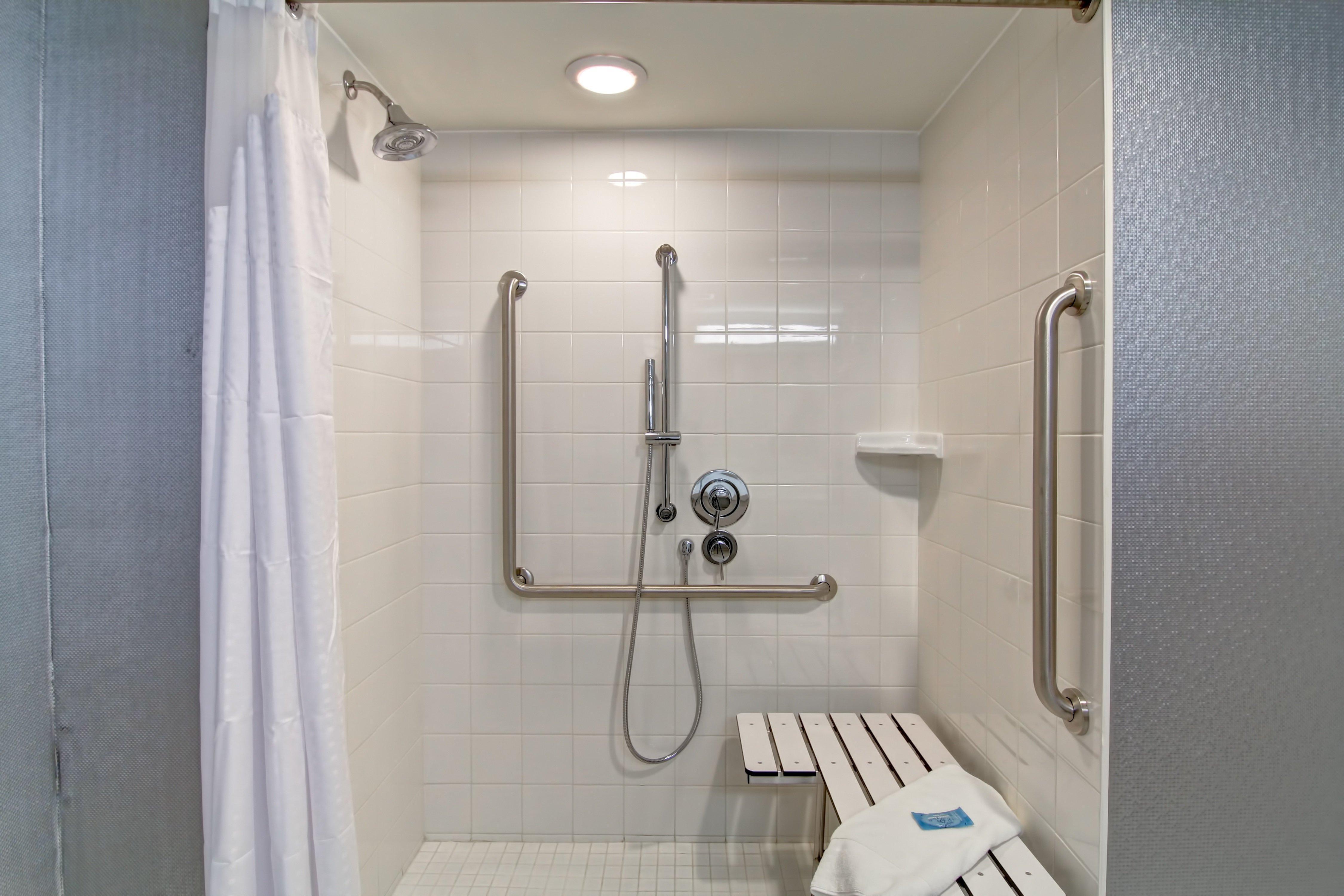 Holiday Inn Express & Suites Oshawa Downtown - Toronto Area By Ihg Esterno foto