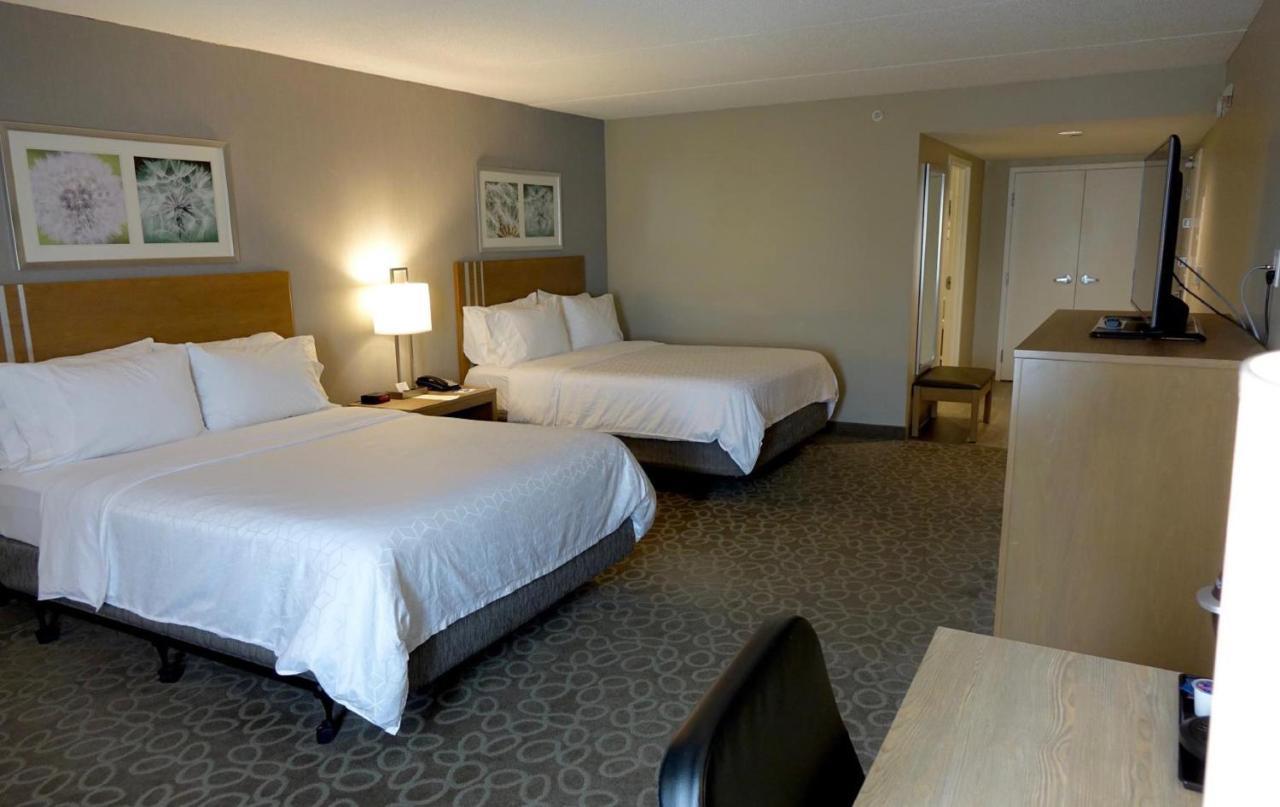 Holiday Inn Express & Suites Oshawa Downtown - Toronto Area By Ihg Esterno foto