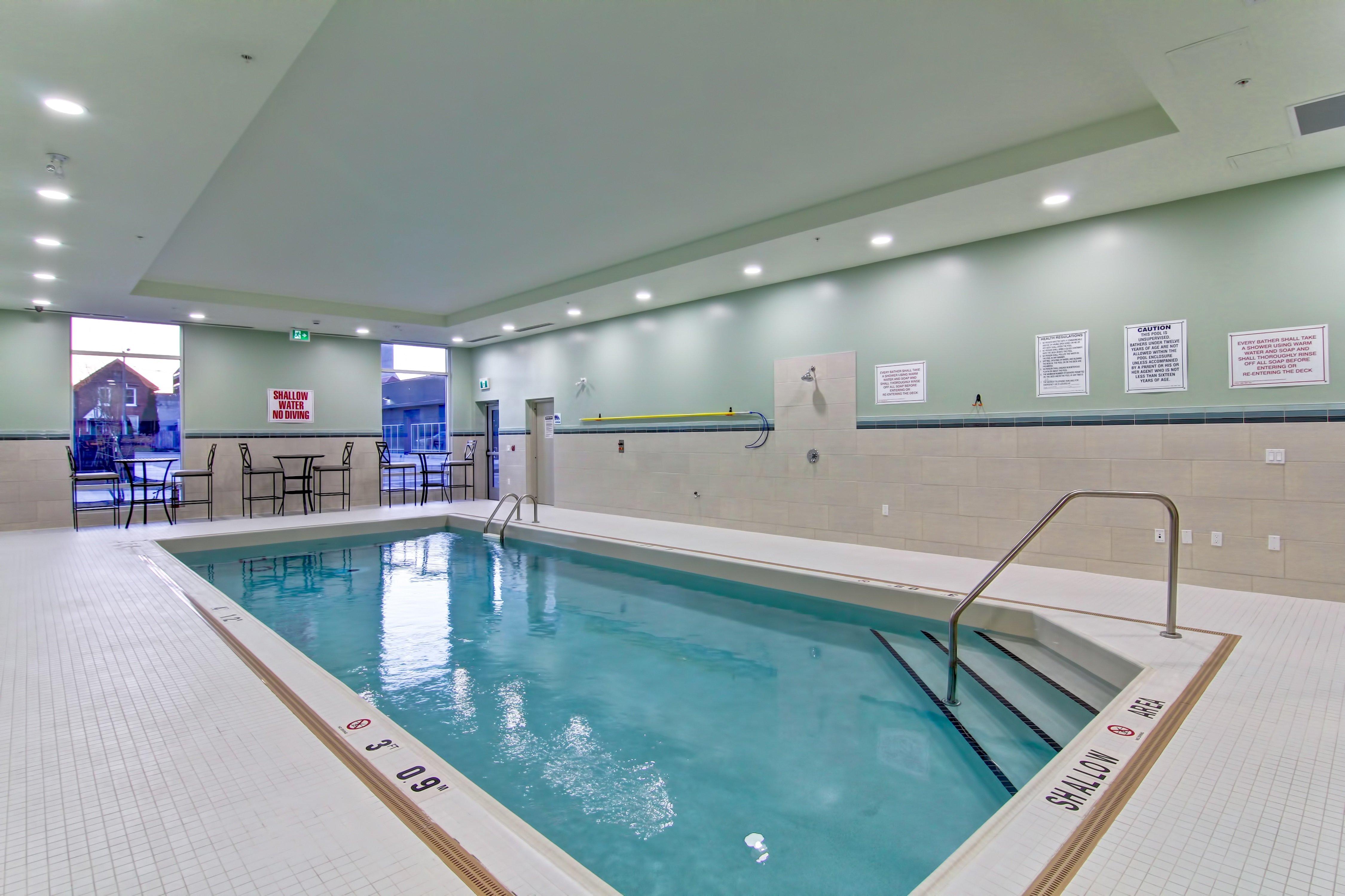 Holiday Inn Express & Suites Oshawa Downtown - Toronto Area By Ihg Esterno foto