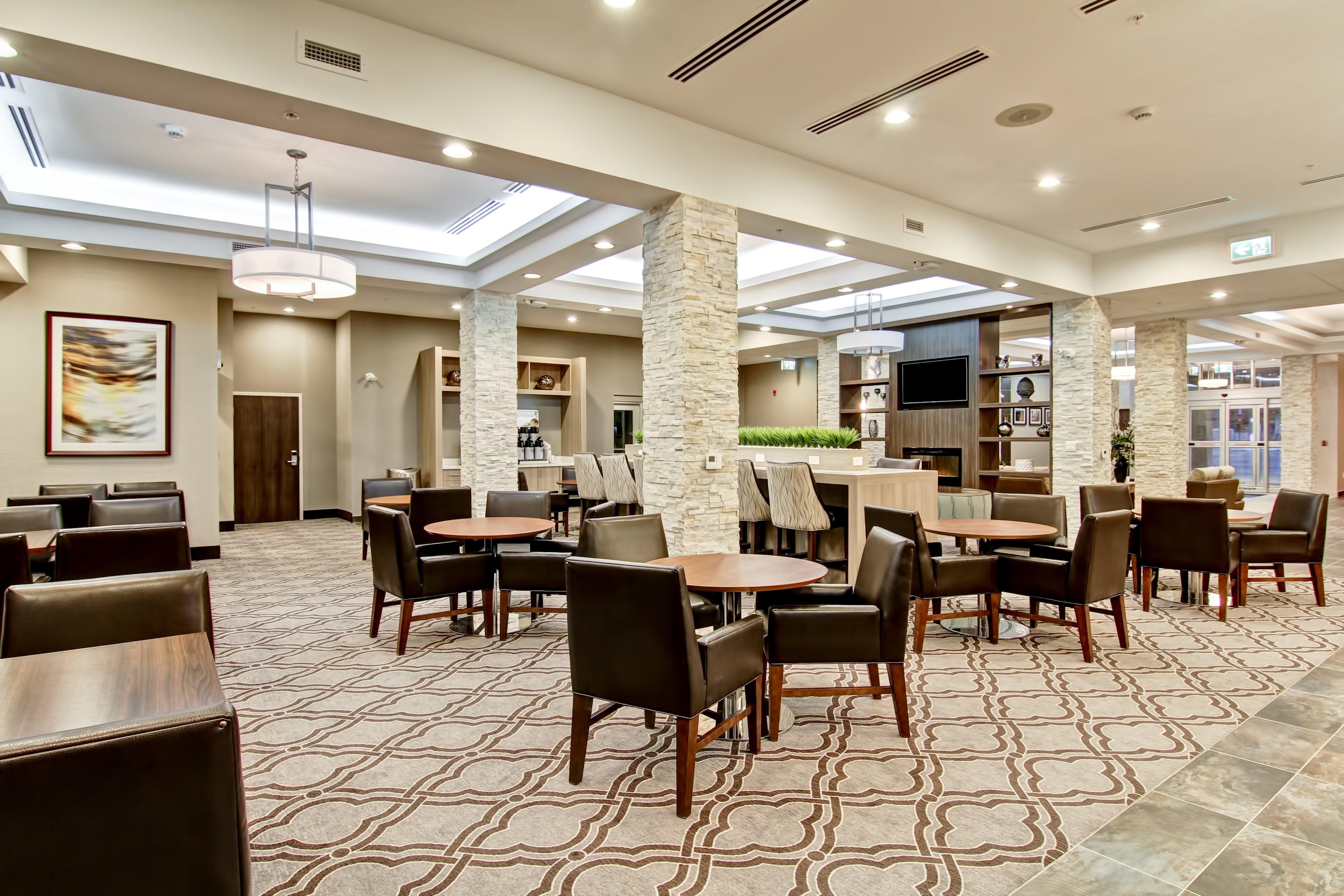 Holiday Inn Express & Suites Oshawa Downtown - Toronto Area By Ihg Esterno foto