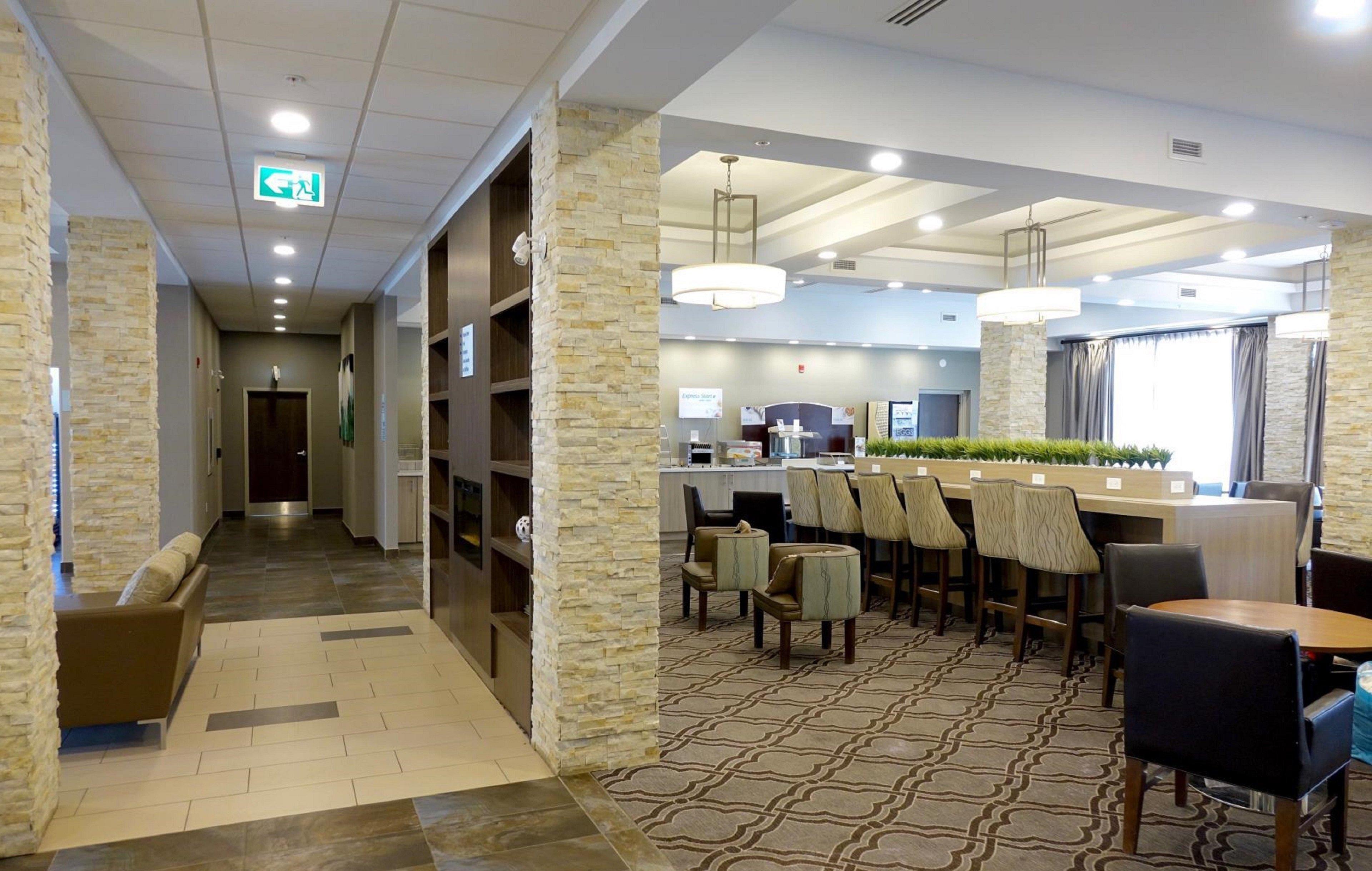 Holiday Inn Express & Suites Oshawa Downtown - Toronto Area By Ihg Esterno foto